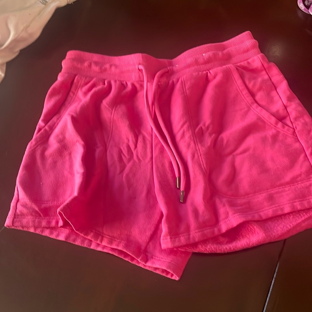 hot pink shorts from stars above